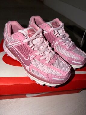 Nike VOMERO 5 Elemental pink Sneakers